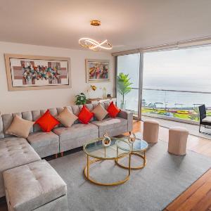 Oceanfront Apartment - Across from Larcomar Miraflores