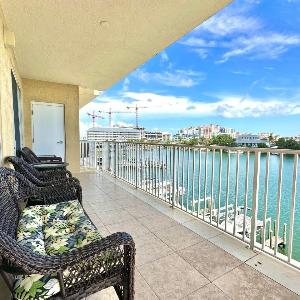 Bay Harbor 405