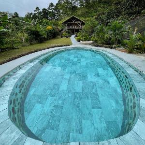 Cabin -Treehouse La Tigra