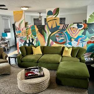Algiers Point studio w full kitchen