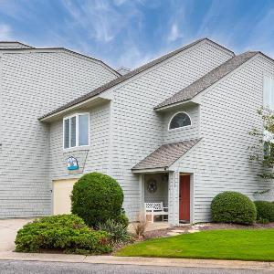 Villa in Corolla Light with Views Hot Tub & More
