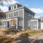Bde Maka Stay - Classic 5 BR Heart of Uptown - Hennepin & Lyndale - Close to Lakes