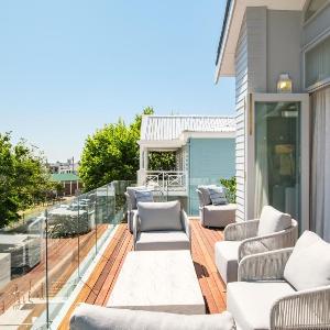 6bed Villa by Camps Bay Beach Seven the Drive