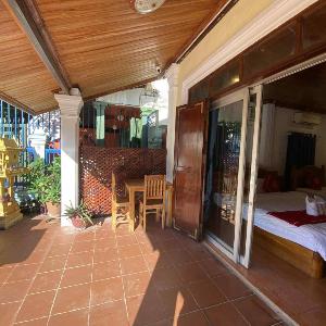 Villa That Luang Legend