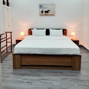 White Room in Colombo Seven