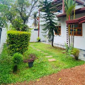 Nethmin Home Stay