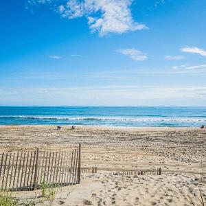 Sunrise Surprise - Nags Head MP 16 Oceanfront Ocean View Saltwater Pool Hot Tub Pool Table