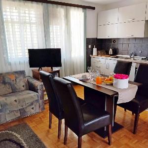 Apartment Karlo