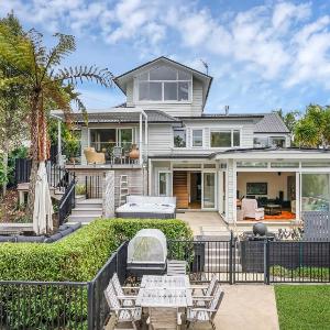 Coastal Oasis by Bespoke Stays