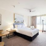 Queen Studios with Sofa Bed at Manly - 3min walk to Corso & Manly Beach