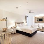 Queen Bed Studios with Sofa at Manly - 3min walk to Corso & Manly Beach Sydney