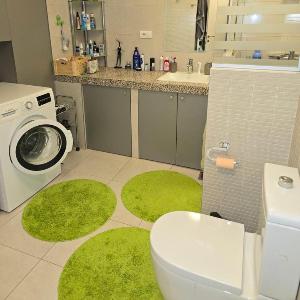 Crown Apartment