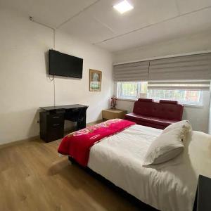 Casa completa 15 personas centro internacional Bogota