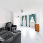 Modern London Apartment Minutes from the O2 Arena and Canary Wharf London
