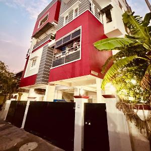 WiF5 Stays - Entire Home 3BHK near Perungudi