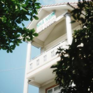 Nhà nghỉ Ánh Dương