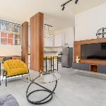 Curl 2-Bedroom Apartment in Gemmayzeh