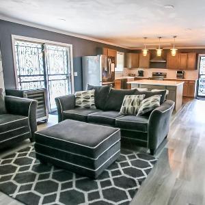 Modern 3BR-3BA Brick Home Near Everything