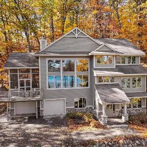 Beech Tree Lodge on Glen Lake in Beautiful Northern Michigan - Minutes from the Sleeping Bear Dunes