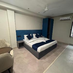 Hotel Aryan Inn at Railway Station Road Haridwar