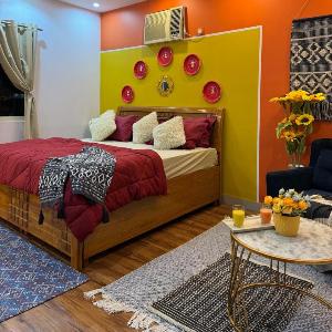 Private Cozy Space with Rooftop Garden in Delhi NCR and Gurgaon
