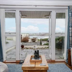 8 Thurlestone Rock