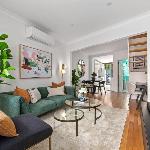 Stylish 2-Bed Surry Hills Terrace with Courtyard Balcony & BBQ 