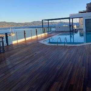 Elektra Roof Top Suite
