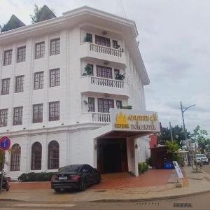Domi Hotel