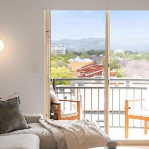 Adelaide Hills View Retreat