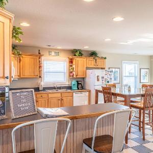 The Barnacle Barn - KDH MP 9.5 Ocean View 145 Yds to Beach Tiki Bar Pool Hot Tub Pets OK