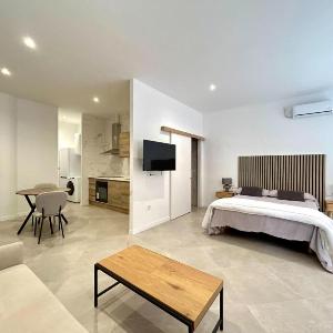 Raval House 3