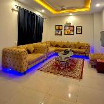 Family Friendly 3 BR Apartment