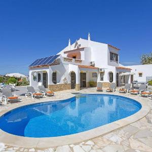 Villa Eira by Villa Plus
