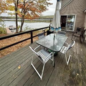 BARKER POND ESCAPE LIMIT 8 villa
