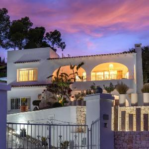 Villa Ona Mar by Abahana Villas