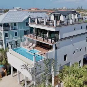 Siesta Beachfront Paradise - Infinity Pool & Spa