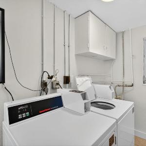 Park Shore Suites Unit 8