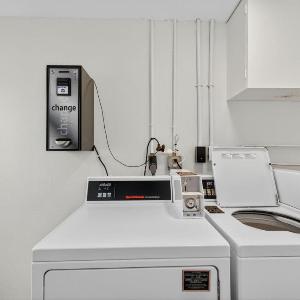 Park Shore Suites Unit 4