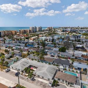 Park Shore Suites Unit 5