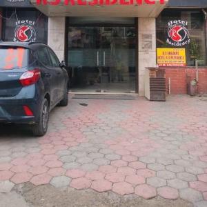 Hotel R S residency