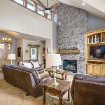 56540 Sunstone Loop
