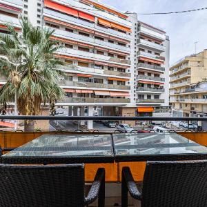 Modern Apartment a c 1BR-4P With balcony