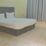 Studio Apartment With Attached Kitchen & Bathroom 
