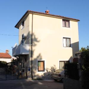 Apartments with parking space Pomer Medulin - 7374