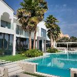 World Class 6 BDR Villa In Signature Palm