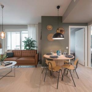 Stylish 2BR with Balcony AirCon 24h Shop