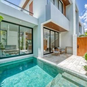 Malvarrosa Stylish 1BR Private Pool Villa Bingin
