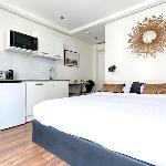 UrbanFlat 209 - Beautiful Studio in the center of Paris