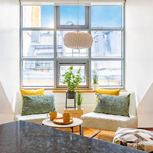 Scandi City Loft Jacuzzi Balcony AirCon